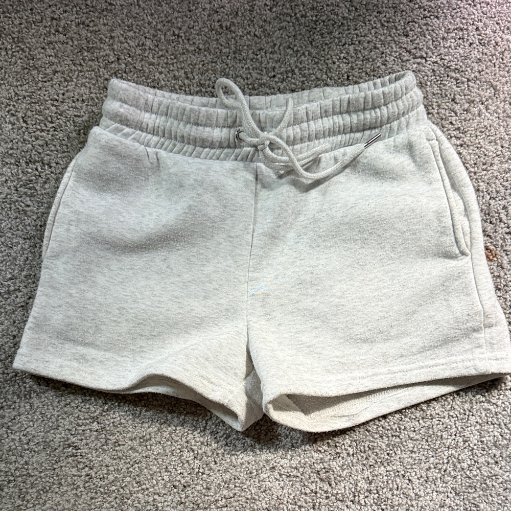 Everyday Cozy Women's Drawstring Shorts - Light Heather